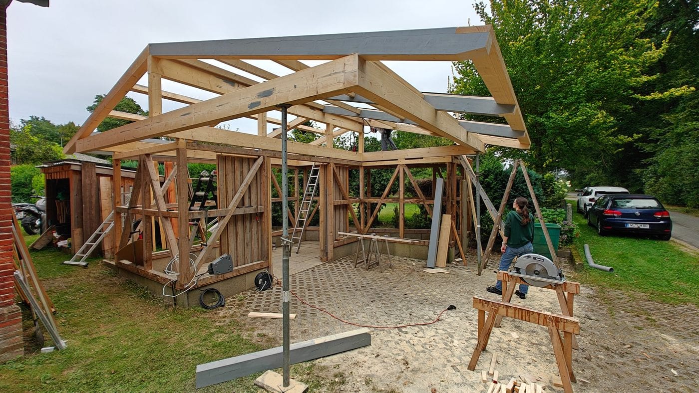 Carport-Dachkonstruktion von unten